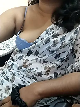 Snapshot of preethi-lovely chatting on September 22, 4:53 pm preethi-lovely online show from September 22, 4:53 pm