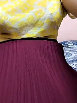 Snapshot of preethi-lovely chatting on October 23, 12:48 pm preethi-lovely online show from October 23, 12:48 pm