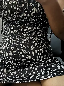 Snapshot of preethi-lovely chatting on November 27, 3:30 am preethi-lovely online show from November 27, 3:30 am