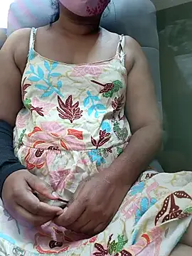 Snapshot of preethi-lovely chatting on December 3, 6:21 am preethi-lovely online show from December 3, 6:21 am