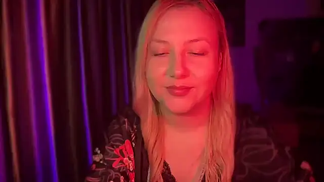 BikiHellena online show from November 10, 3:05 am