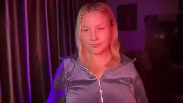 BikiHellena online show from February 2, 5:22 pm