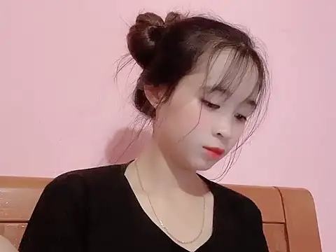 Snapshot of Suna7383 chatting on October 13, 5:02 pm Suna7383 online show from October 13, 5:02 pm