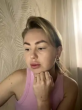 MartaLuna  online show from November 4, 8:35 am