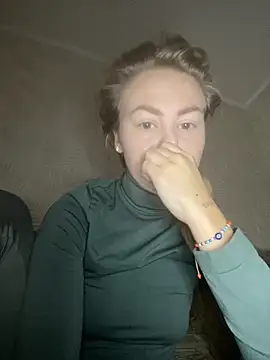 MartaLuna  online show from November 10, 8:02 am