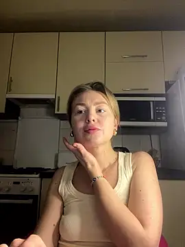 MartaLuna  online show from January 13, 3:06 pm