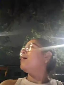 Snapshot of Chloe_y_Dante chatting on September 25, 4:27 am Chloe y Dante online show from September 25, 4:27 am