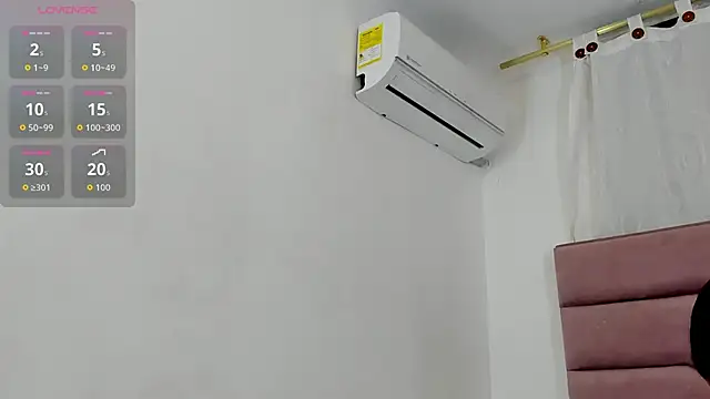 miajhonsonx online show from January 9, 2:42 pm