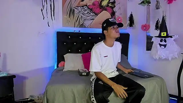 xxKamadevaxx online show from October 23, 12:26 pm