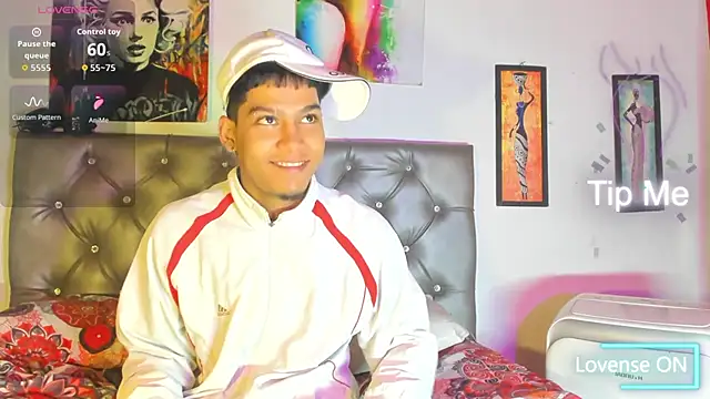 xxKamadevaxx online show from April 16, 1:01 pm