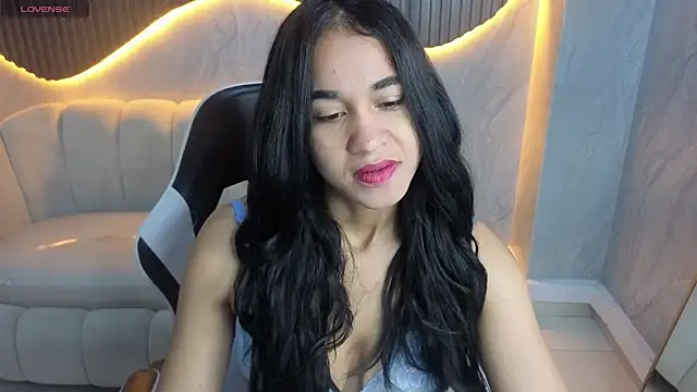 Snapshot of Maia_Tx chatting on November 4, 12:59 pm Maia Tx online show from November 4, 12:59 pm