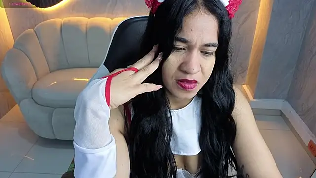 Snapshot of Maia_Tx chatting on November 14, 12:59 pm Maia Tx online show from November 14, 12:59 pm