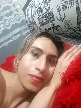 Snapshot of ZafiroRios chatting on November 5, 4:12 am ZafiroRios online show from November 5, 4:12 am