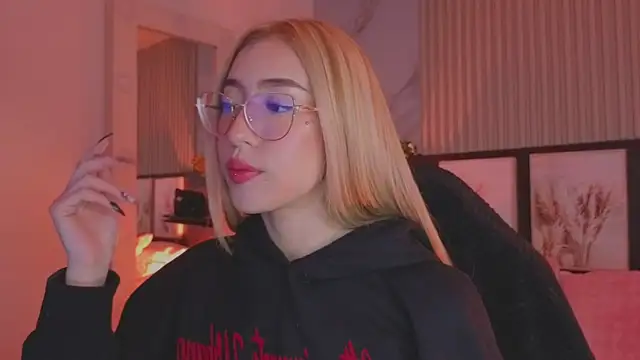 tokyoluu online show from November 12, 8:30 pm