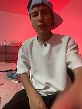 NaytonFreeman online show from October 21, 11:27 pm