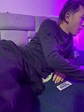 NaytonFreeman online show from January 16, 11:47 am