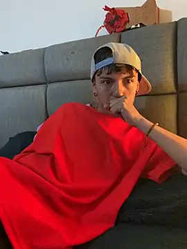 NaytonFreeman online show from February 26, 12:15 pm