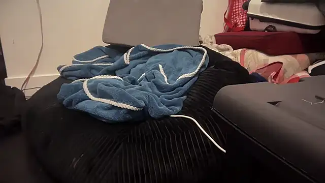 Snapshot of jasoncali305 chatting on November 12, 5:02 pm jasoncali305 online show from November 12, 5:02 pm