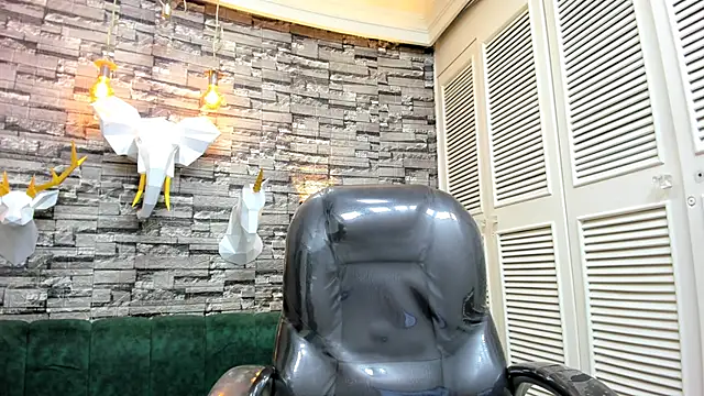 Nick Wolff online show from October 3, 8:50 pm