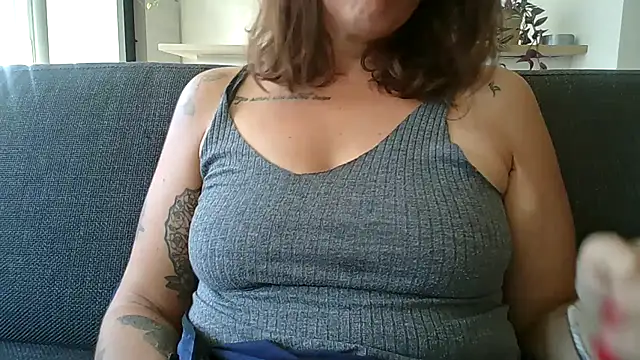 samantaatw online show from September 16, 1:01 pm