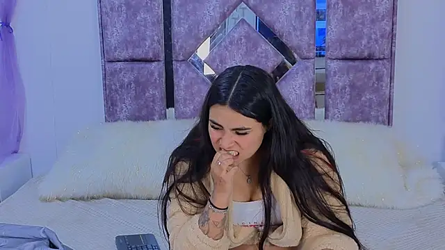 danilu and eva21 online show from October 14, 8:20 pm