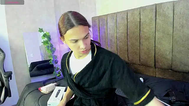 Almaazz online show from October 21, 8:53 pm