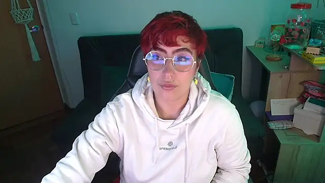 Snapshot of Miacatsito3 chatting on December 17, 3:45 am Miacatsito3 online show from December 17, 3:45 am