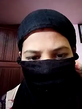 Snapshot of TAMI_KAYAL chatting on September 16, 7:42 am TAMI KAYAL online show from September 16, 7:42 am