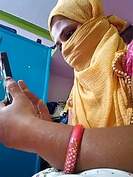 Snapshot of TAMI_KAYAL chatting on October 8, 6:11 am TAMI KAYAL online show from October 8, 6:11 am