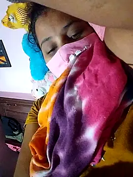 Snapshot of TAMI_KAYAL chatting on November 18, 4:55 pm TAMI KAYAL online show from November 18, 4:55 pm