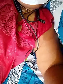 Snapshot of TAMI_KAYAL chatting on December 17, 9:04 am TAMI KAYAL online show from December 17, 9:04 am