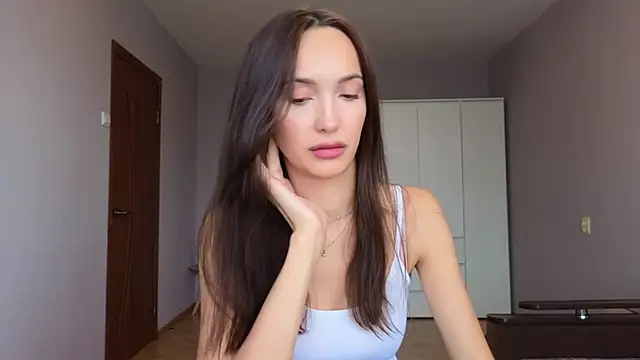 Lillian-Clark online show from September 30, 7:46 am