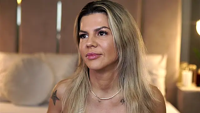 Snapshot of CamilaStarr chatting on November 28, 9:28 pm CamilaStarr online show from November 28, 9:28 pm