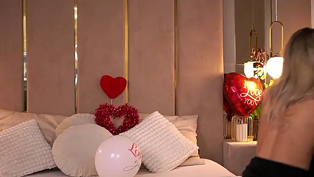 CamilaStarr online show from February 24, 7:23 pm