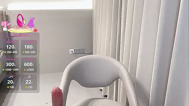 Snapshot of janequeen chatting on October 20, 9:21 am janequeen online show from October 20, 9:21 am