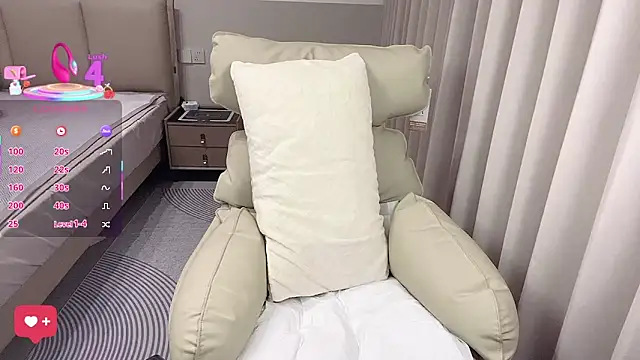 Snapshot of janequeen chatting on November 1, 12:07 pm janequeen online show from November 1, 12:07 pm