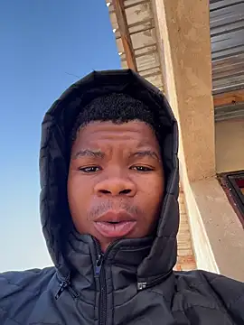 Snapshot of thatotheroneguy chatting on October 26, 5:46 am thatotheroneguy online show from October 26, 5:46 am