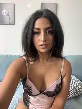Snapshot of Mia_spicyy chatting on October 12, 8:35 am Mia spicyy online show from October 12, 8:35 am