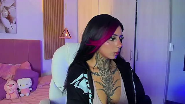 KoraRousee online show from September 20, 1:01 pm