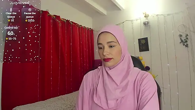 Snapshot of ShanaJamil chatting on November 30, 1:26 pm ShanaJamil online show from November 30, 1:26 pm