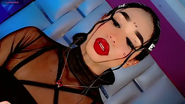 JessiscaWalker online show from April 21, 1:42 am