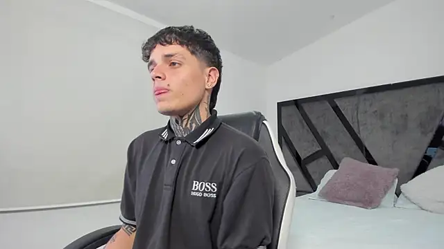 Declan-Fox online show from September 15, 3:50 am