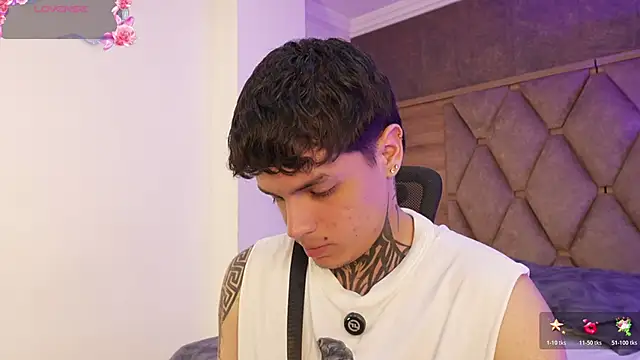 Declan-Fox online show from January 19, 3:43 am