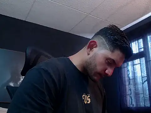 Snapshot of RichardMilleer chatting on November 19, 1:55 pm RichardMilleer online show from November 19, 1:55 pm