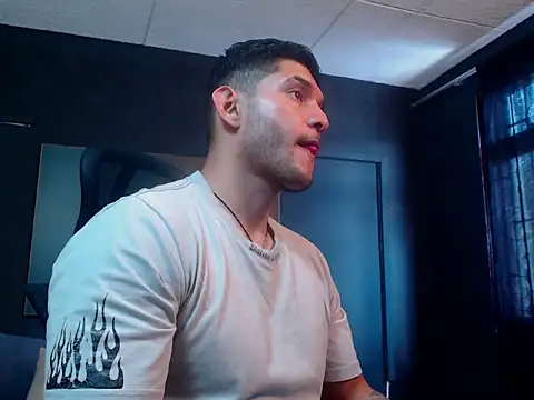 Snapshot of RichardMilleer chatting on November 25, 1:55 pm RichardMilleer online show from November 25, 1:55 pm