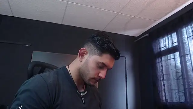 Snapshot of RichardMilleer chatting on February 3, 1:49 pm RichardMilleer online show from February 3, 1:49 pm