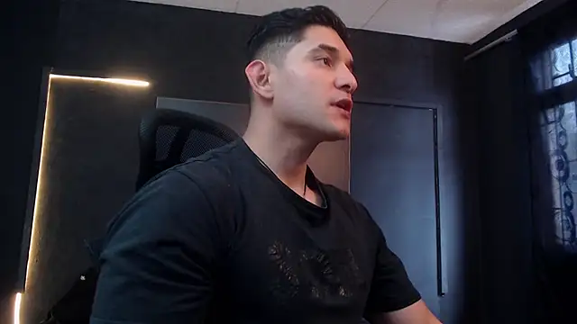 Snapshot of RichardMilleer chatting on February 17, 1:51 pm RichardMilleer online show from February 17, 1:51 pm