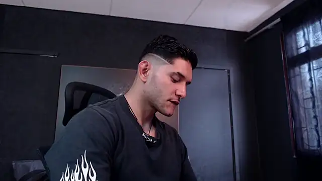 RichardMilleer online show from April 21, 4:23 pm