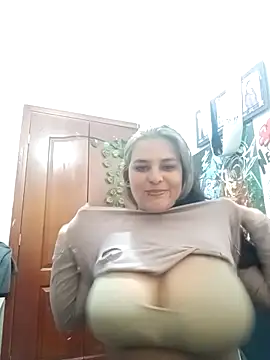 Snapshot of Rose_Jessy chatting on September 12, 5:57 pm Rose Jessy online show from September 12, 5:57 pm