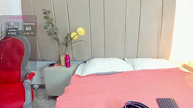 paultte online show from December 16, 2:44 pm